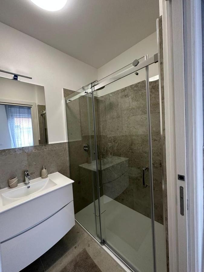Andjela Apartment Triëst Buitenkant foto