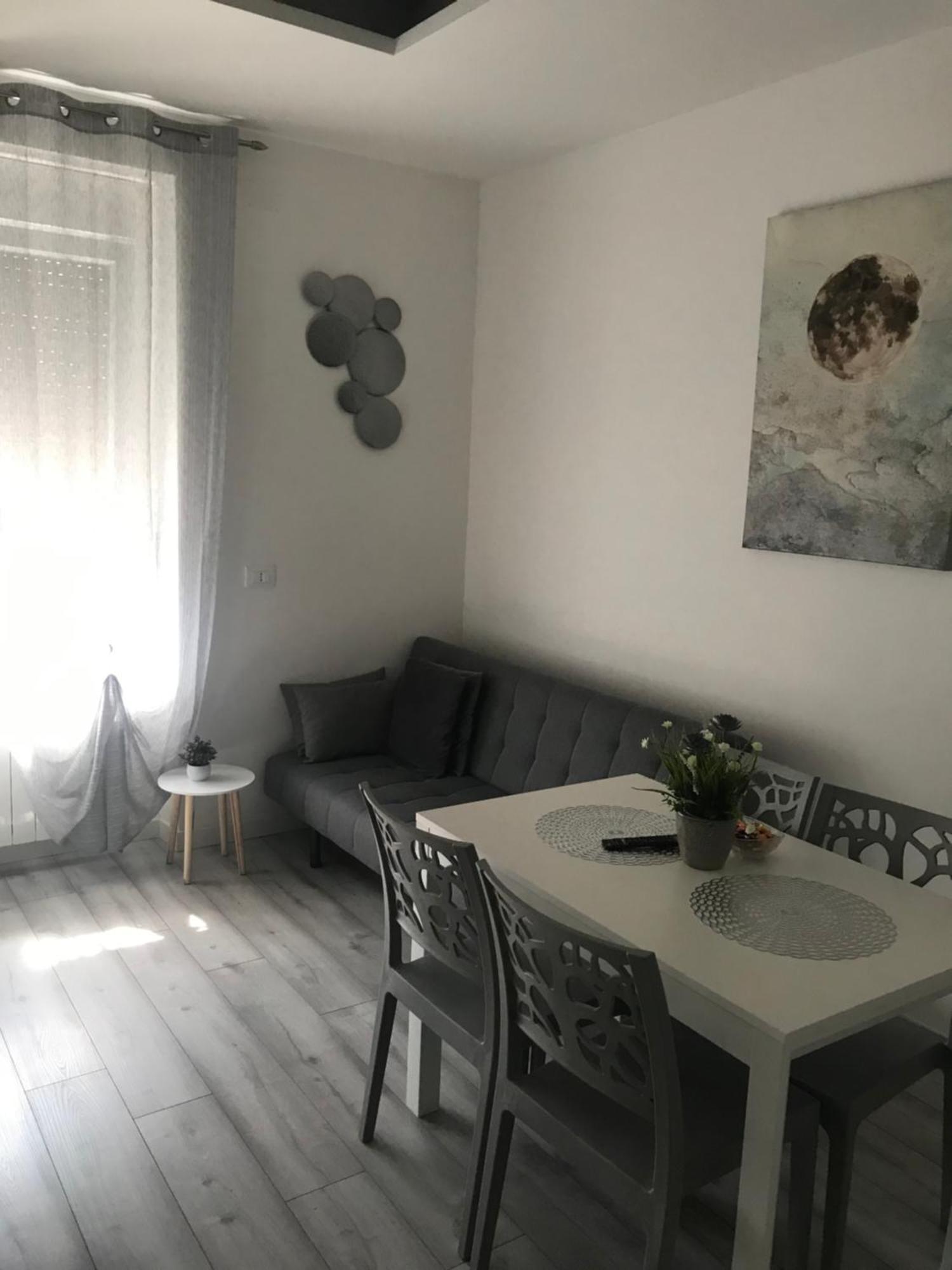 Andjela Apartment Triëst Buitenkant foto